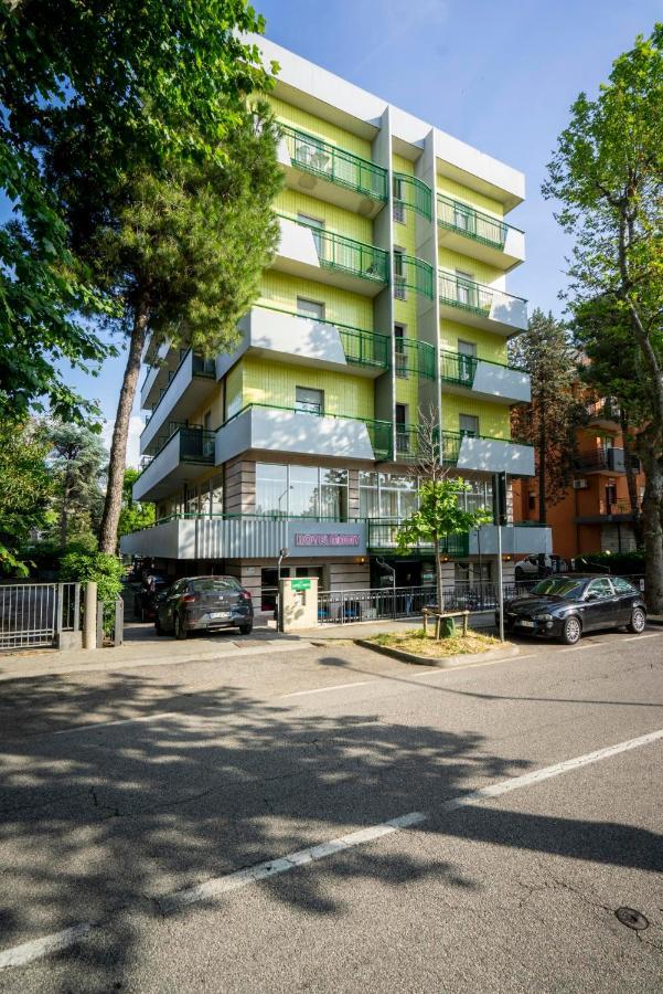 Hotel Mamy Rimini Extérieur photo